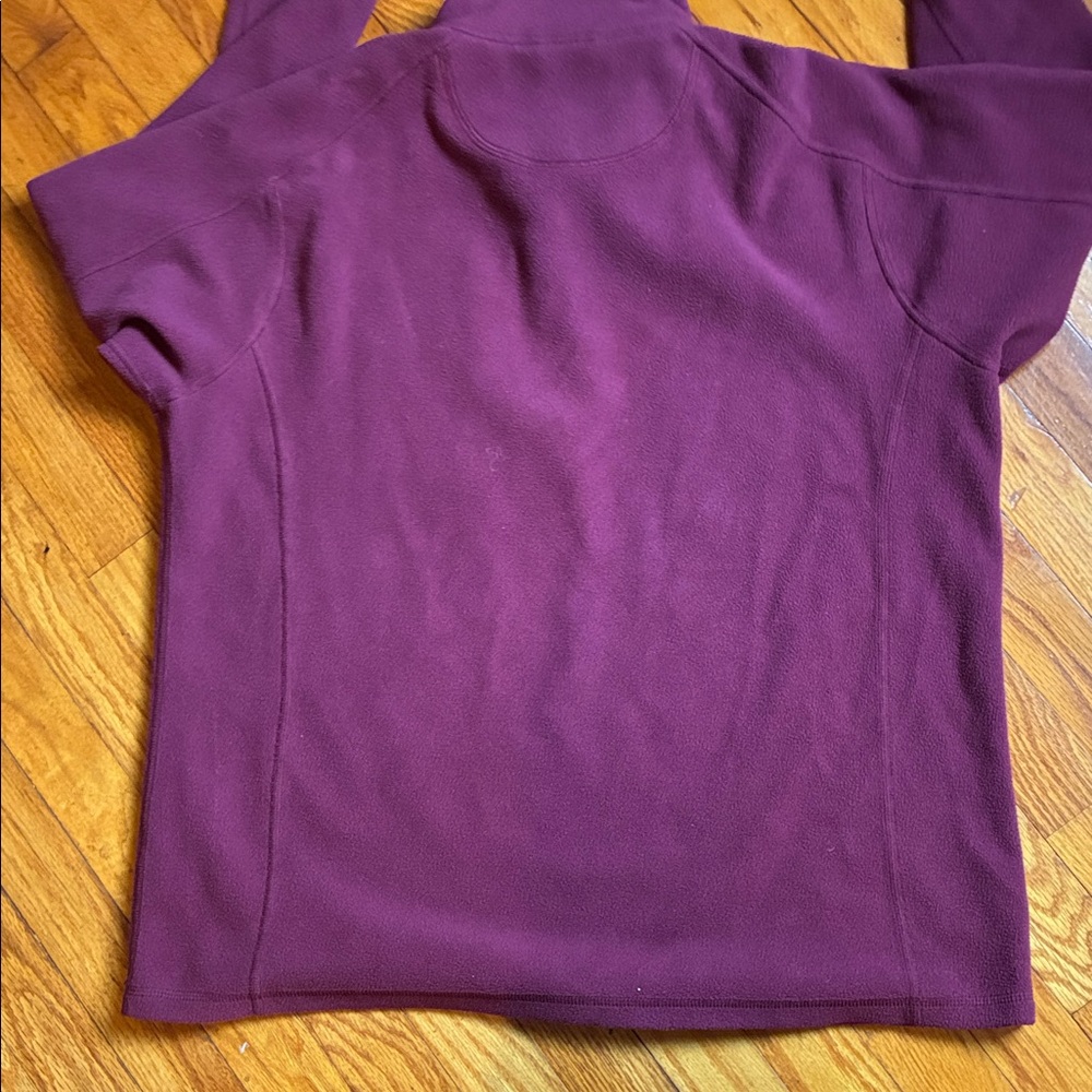 L.L. Bean Men's cranberry quarter zip fleece - Picture 8 of 8